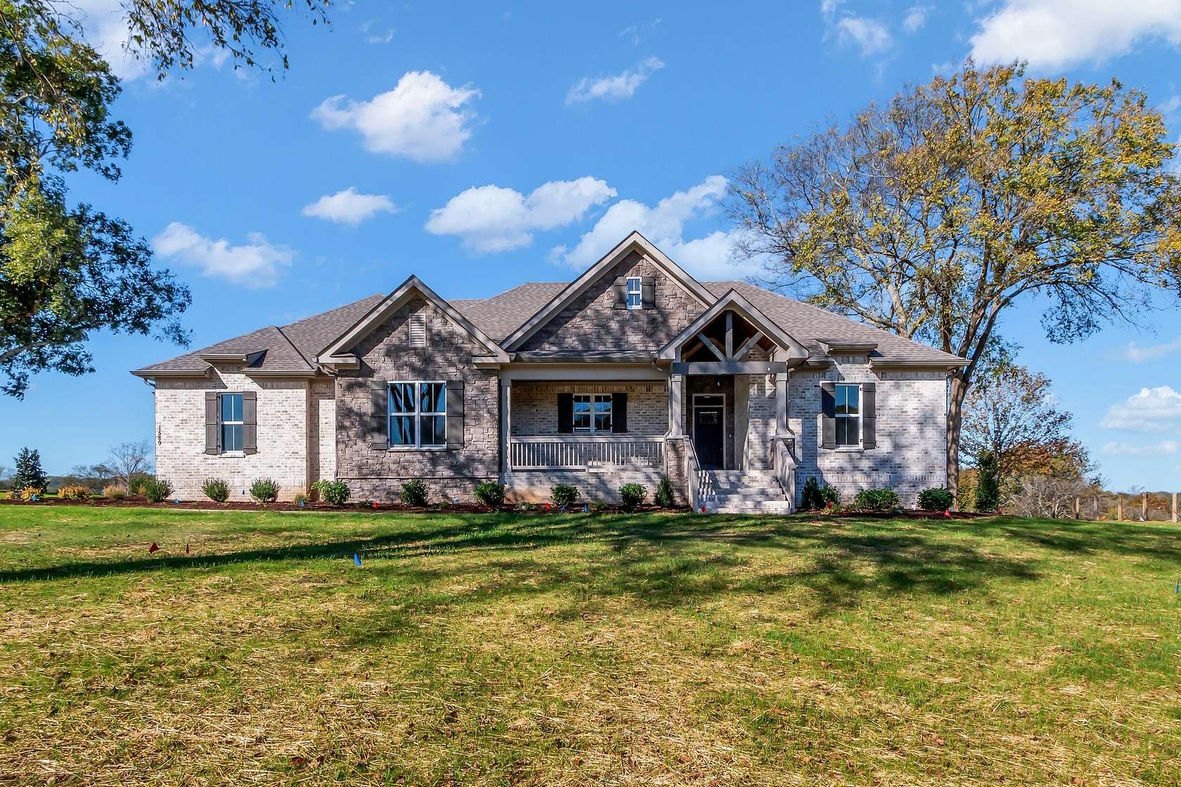 7.16 Acres of Residential Land with Home for Sale in Spring Hill, Tennessee