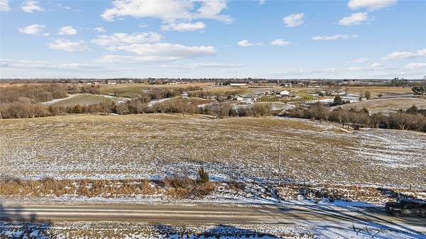10 Acres of Land for Sale in New Virginia, Iowa