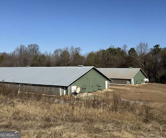 28 Acres of Agricultural Land with Home for Sale in Toccoa, Georgia