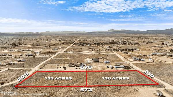 1.36 Acres of Residential Land for Sale in Paulden, Arizona