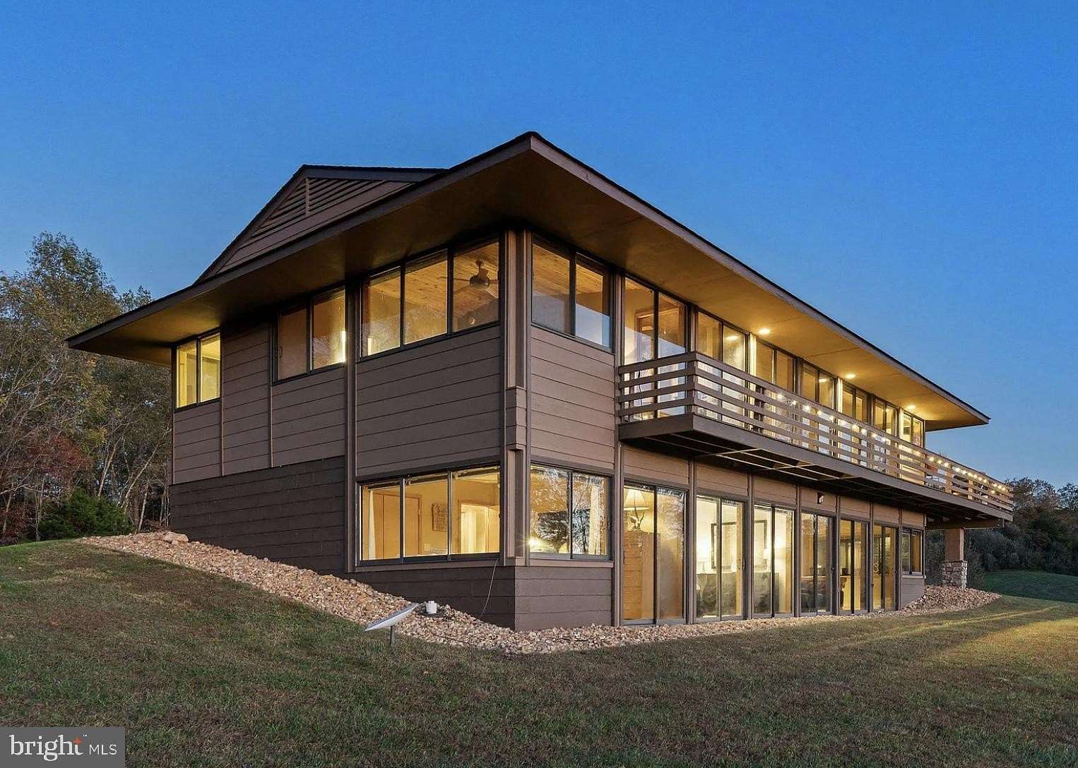 17.7 Acres of Land with Home for Lease in Amissville, Virginia