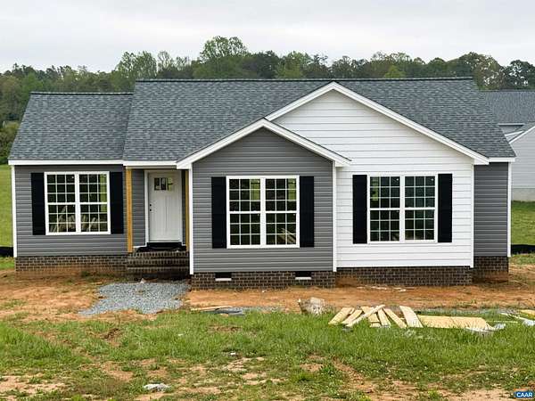 3.73 Acres of Land with Home for Sale in Louisa, Virginia