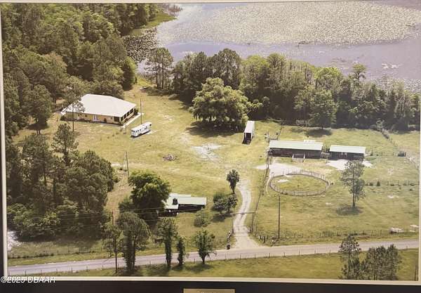 10 Acres of Land with Home for Sale in Pierson, Florida