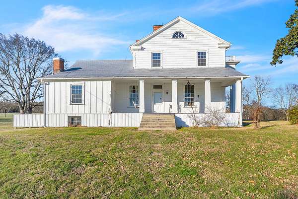276 Acres of Land with Home for Sale in Petersburg, Tennessee