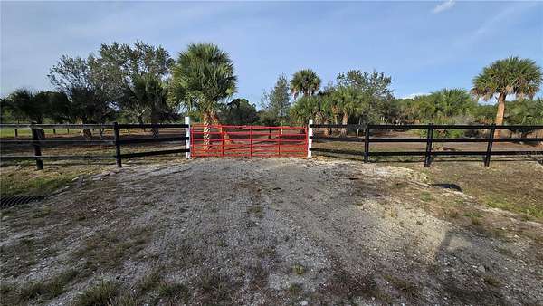 1.25 Acres of Residential Land for Sale in Okeechobee, Florida
