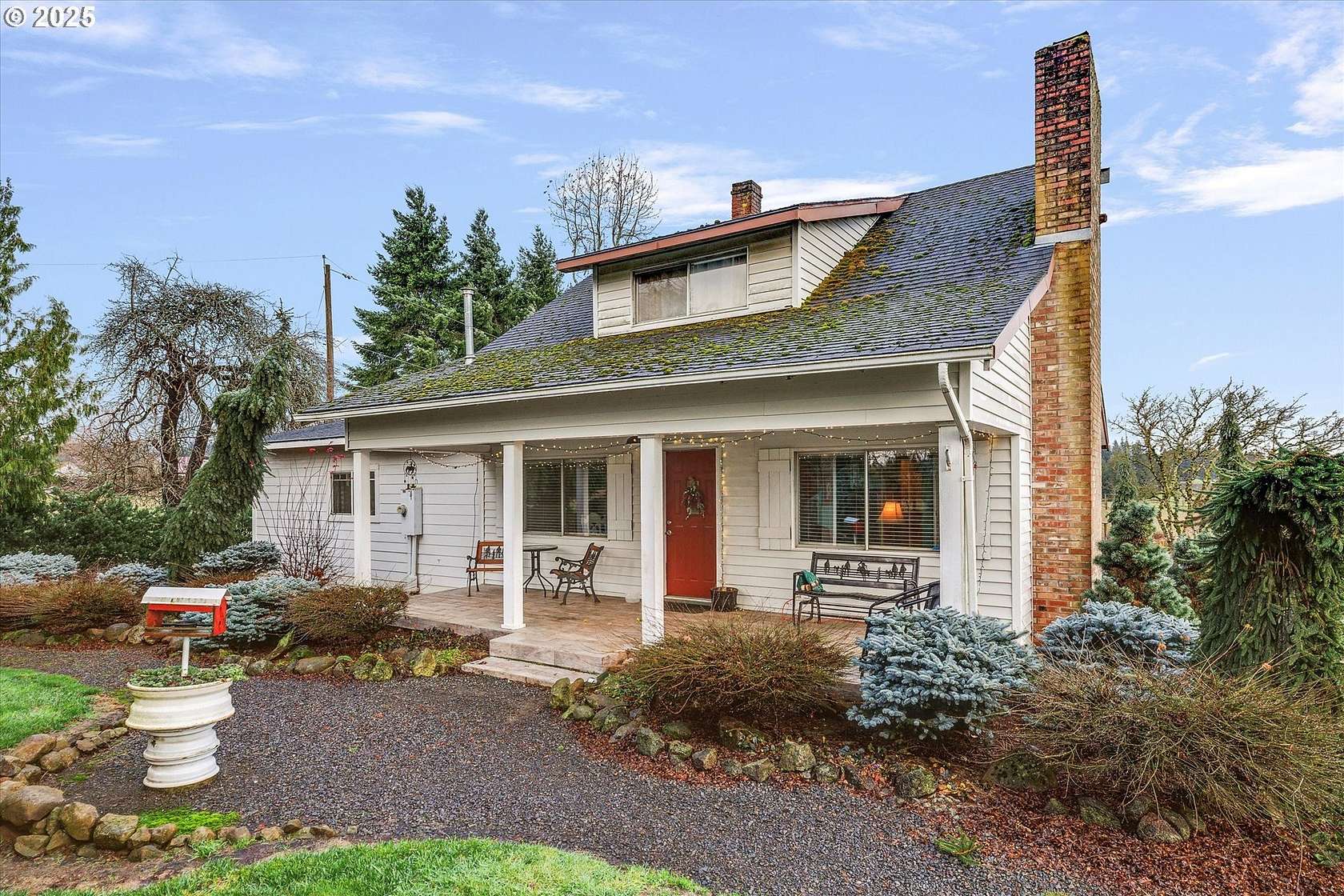 14.7 Acres of Land with Home for Sale in Oregon City, Oregon