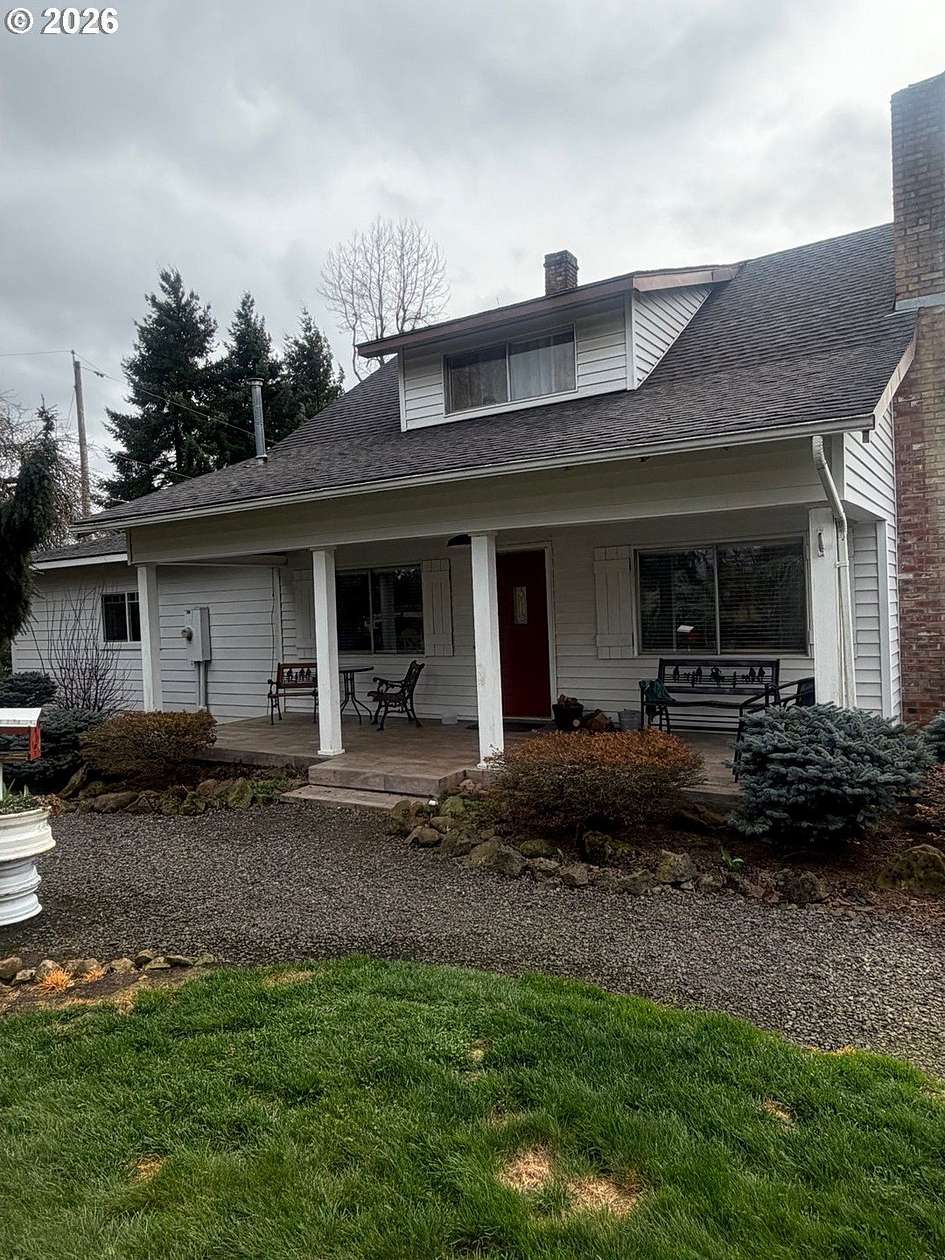 14.7 Acres of Land with Home for Sale in Oregon City, Oregon