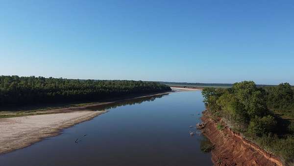 232 Acres of Recreational Land & Farm for Sale in De Kalb, Texas