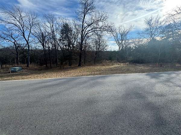 0.33 Acres of Residential Land for Sale in Gordonville, Texas