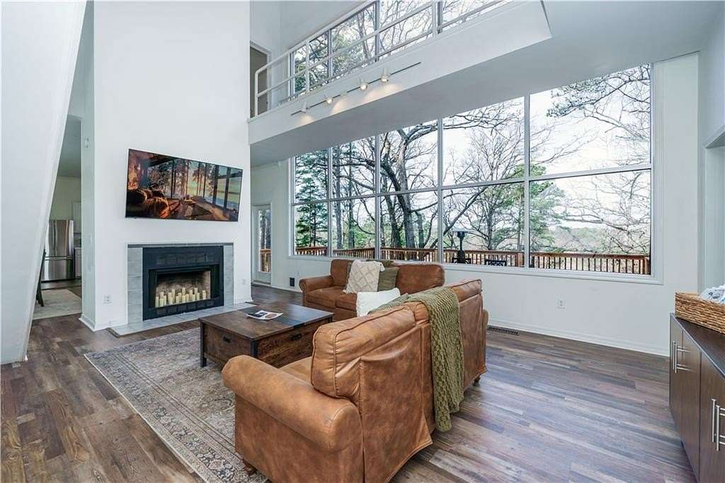 1.74 Acres of Residential Land with Home for Sale in Eureka Springs, Arkansas