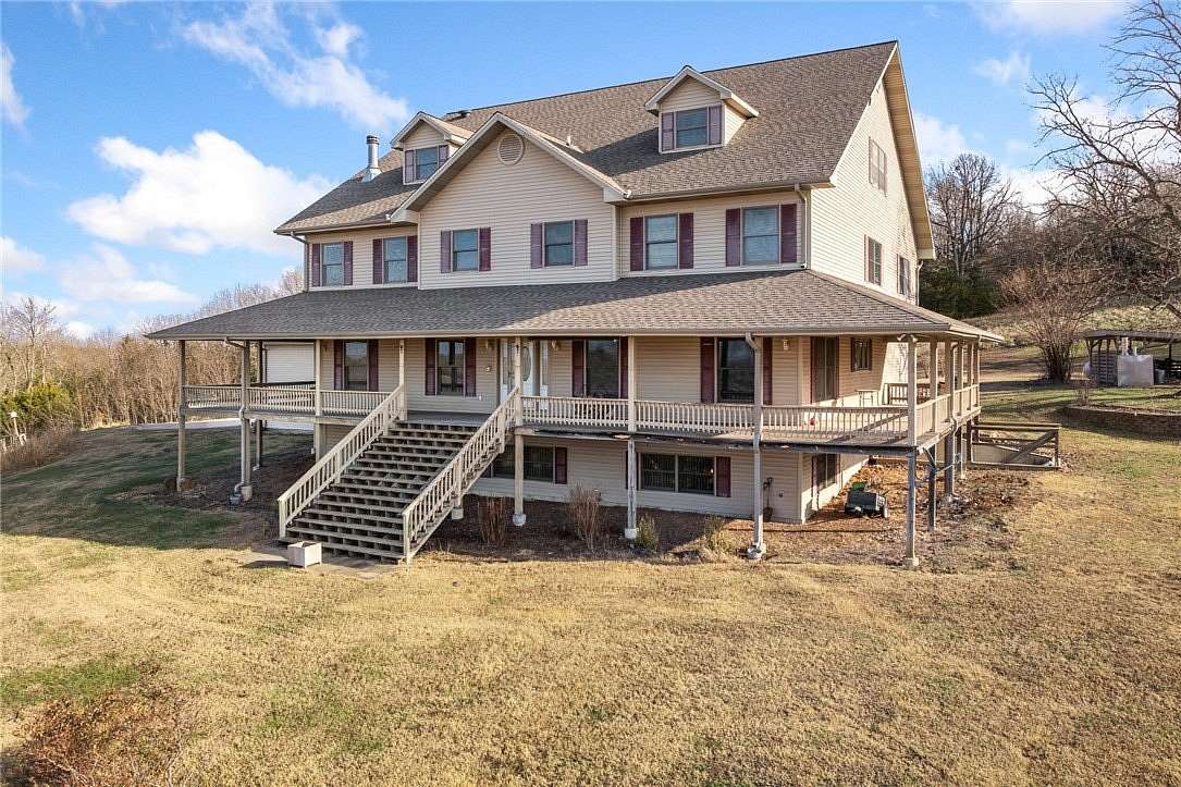 40 Acres of Land with Home for Sale in Marshall, Arkansas