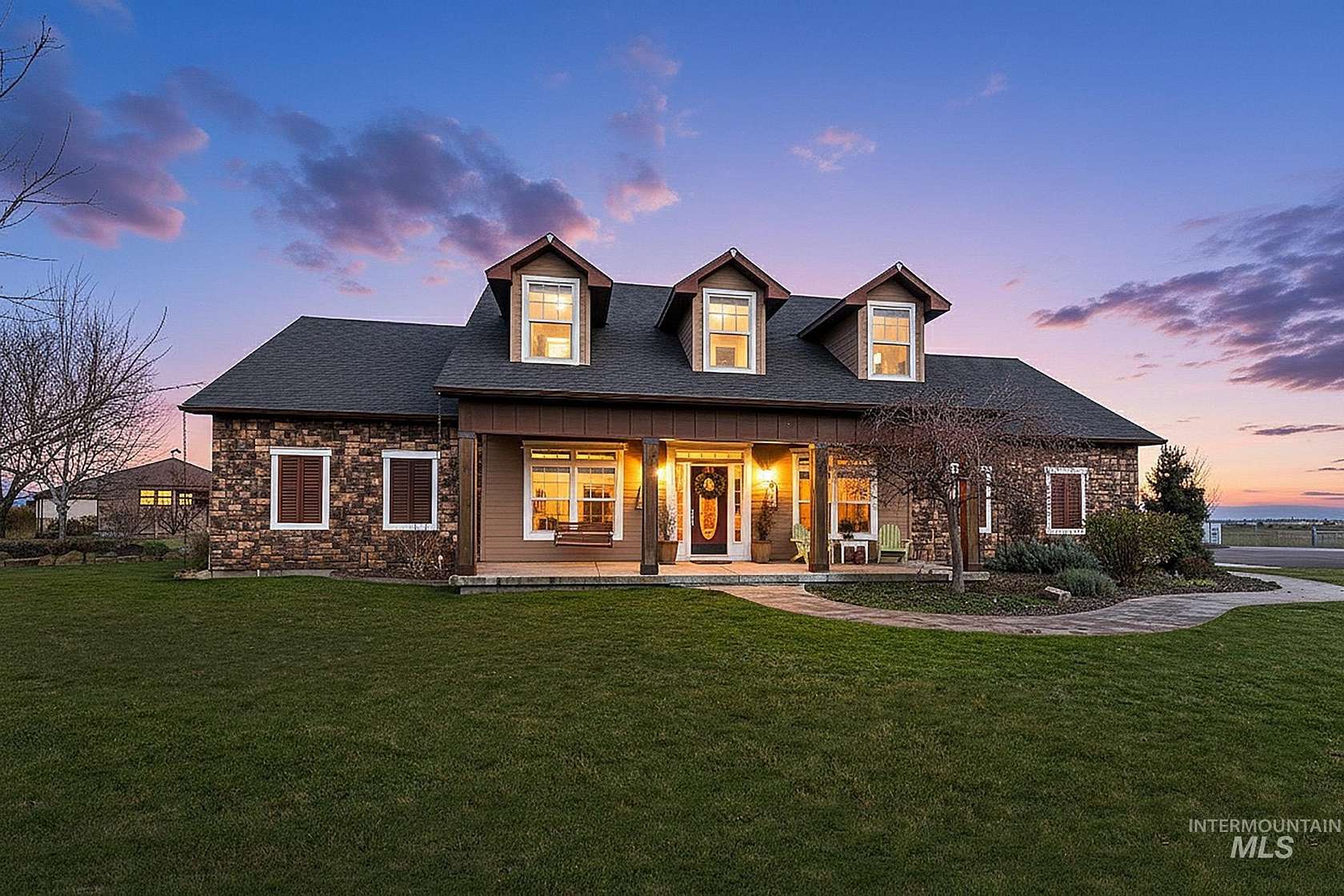 5 Acres of Residential Land with Home for Sale in Caldwell, Idaho