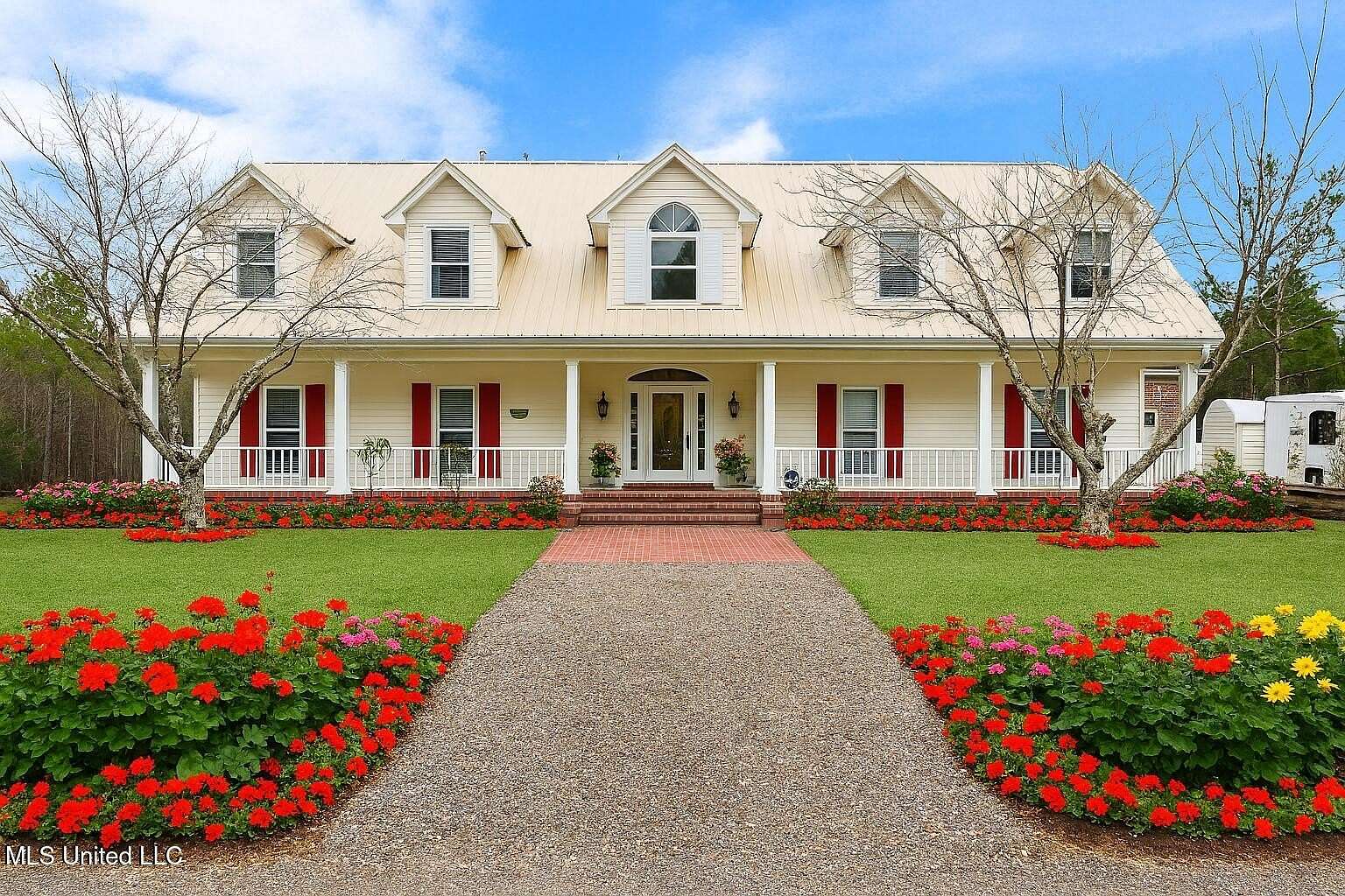 2.3 Acres of Residential Land with Home for Sale in Holly Springs, Mississippi