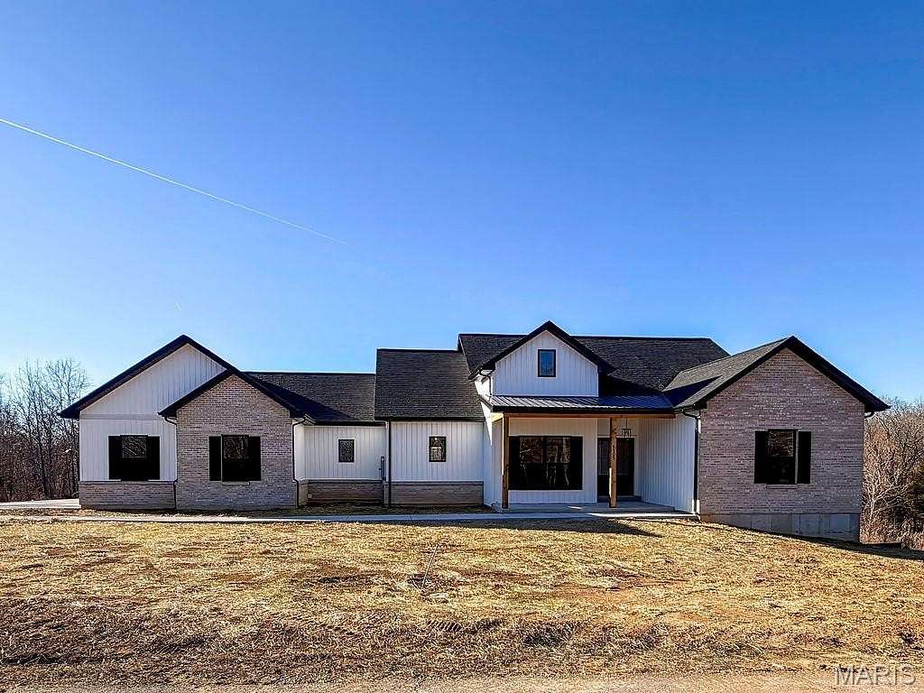 2 Acres of Residential Land with Home for Sale in Festus, Missouri