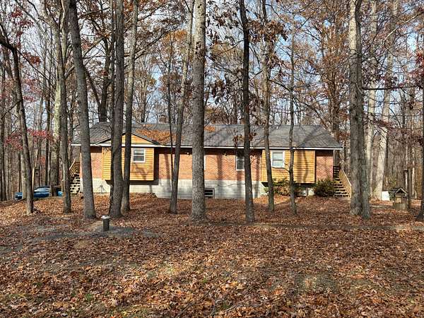 5 Acres of Residential Land with Home for Sale in Kingston Springs, Tennessee