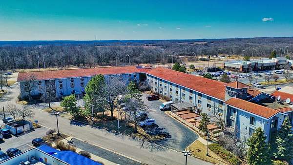 2.25 Acres of Commercial Land for Sale in Hoffman Estates, Illinois