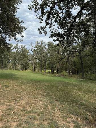 1 Acre of Residential Land for Sale in Valley View, Texas