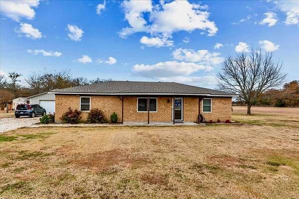 4 Acres of Residential Land with Home for Sale in Whitney, Texas