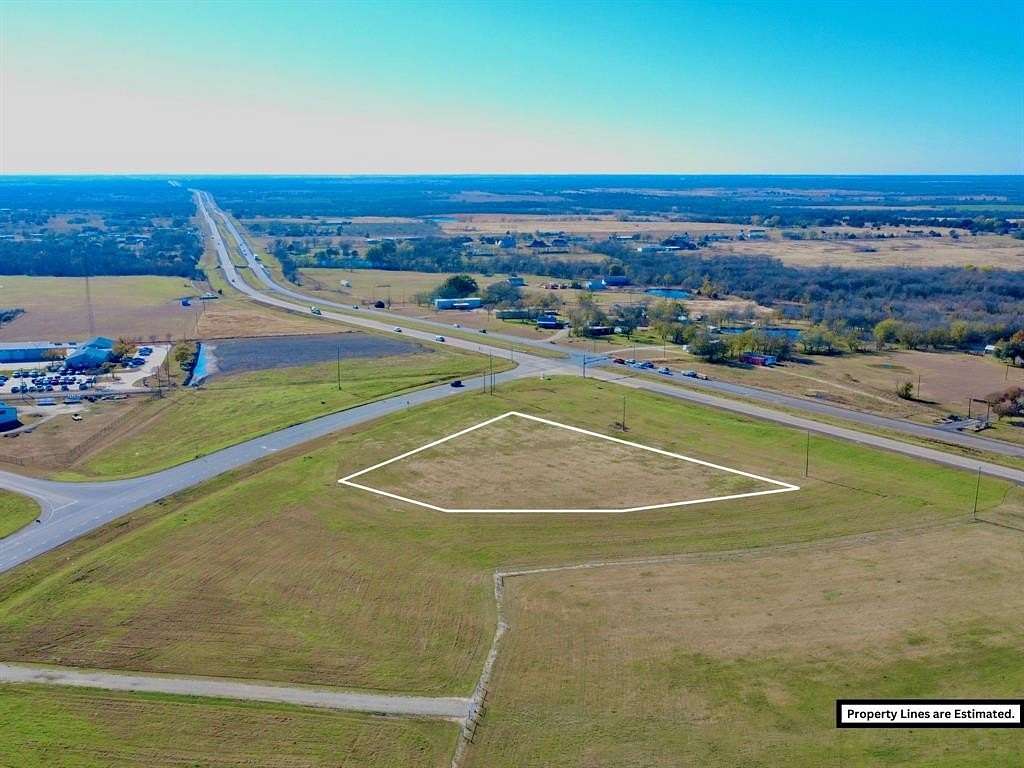 2.59 Acres of Land for Sale in Corsicana, Texas