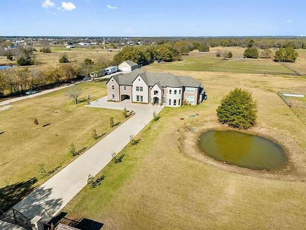 10.1 Acres of Land with Home for Sale in Royse City, Texas