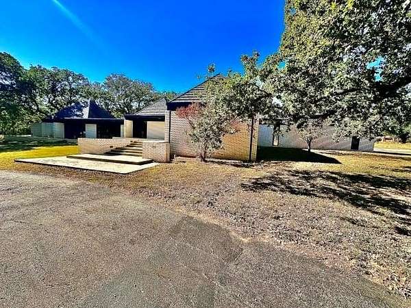 2.4 Acres of Residential Land with Home for Sale in De Leon, Texas