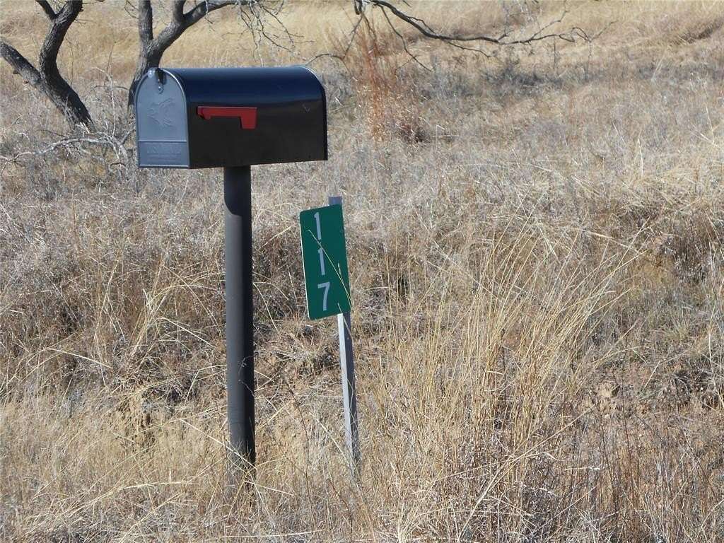 10.9 Acres of Land for Sale in Hubbard, Texas