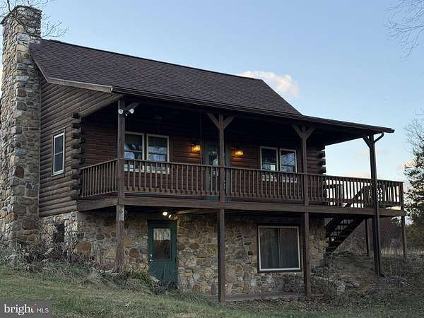 15 Acres of Land with Home for Sale in Edinburg, Virginia