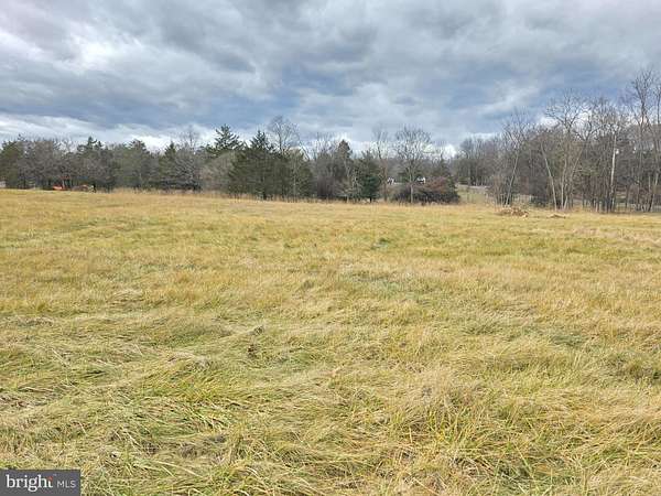 1.37 Acres of Residential Land for Sale in Bunker Hill, West Virginia