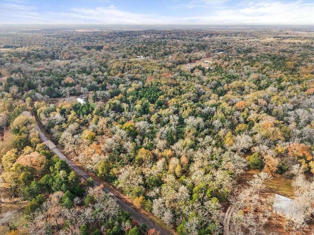 6.59 Acres of Residential Land for Sale in Fairfield, Texas