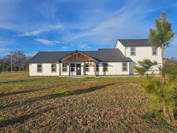 11 Acres of Land with Home for Sale in Mena, Arkansas