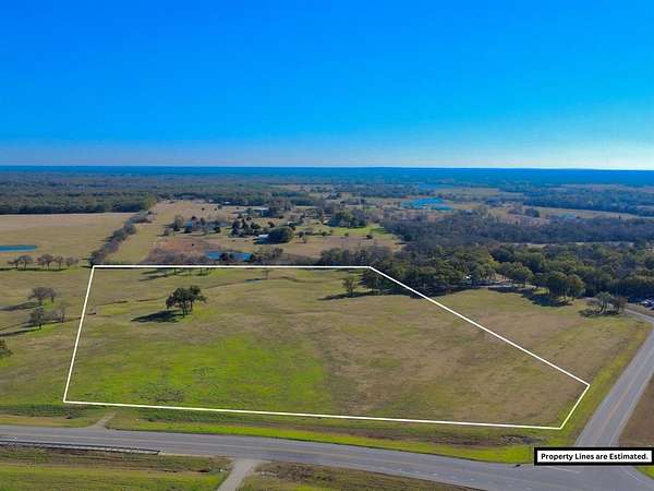 16.3 Acres of Land for Sale in Corsicana, Texas
