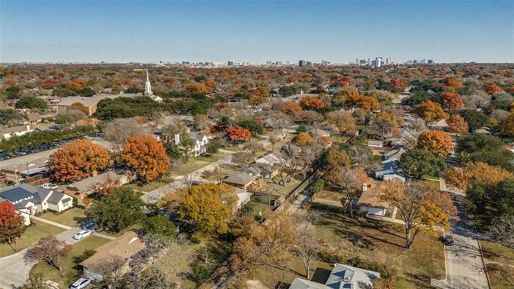 0.3 Acres of Residential Land for Sale in Farmers Branch, Texas