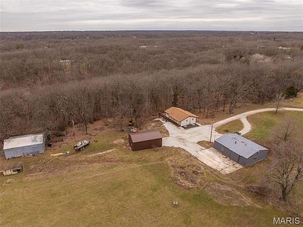 4 Acres of Residential Land with Home for Sale in Warrenton, Missouri