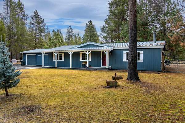 10 Acres of Land with Home for Sale in La Pine, Oregon