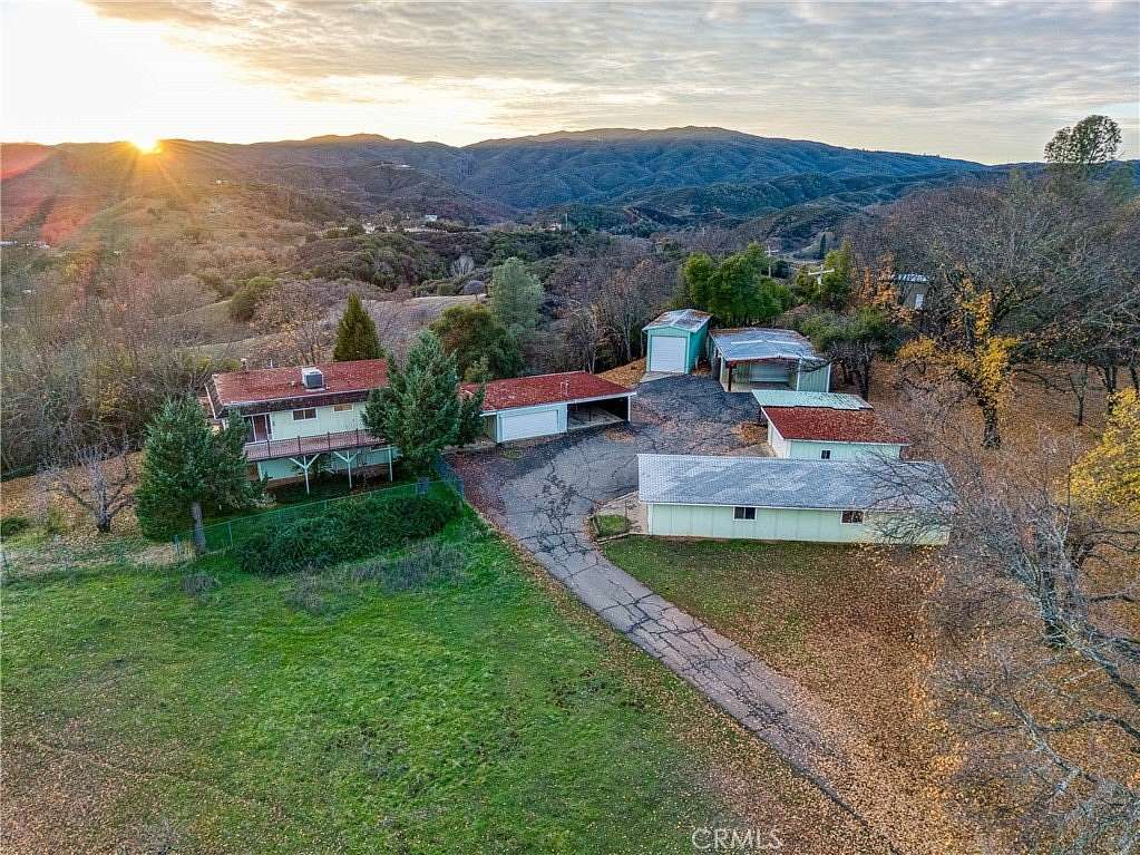 20.7 Acres of Land with Home for Sale in Lakeport, California
