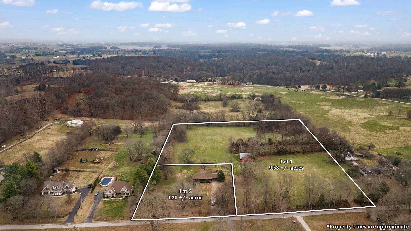 10.8 Acres of Land with Home for Sale in Bowling Green, Kentucky