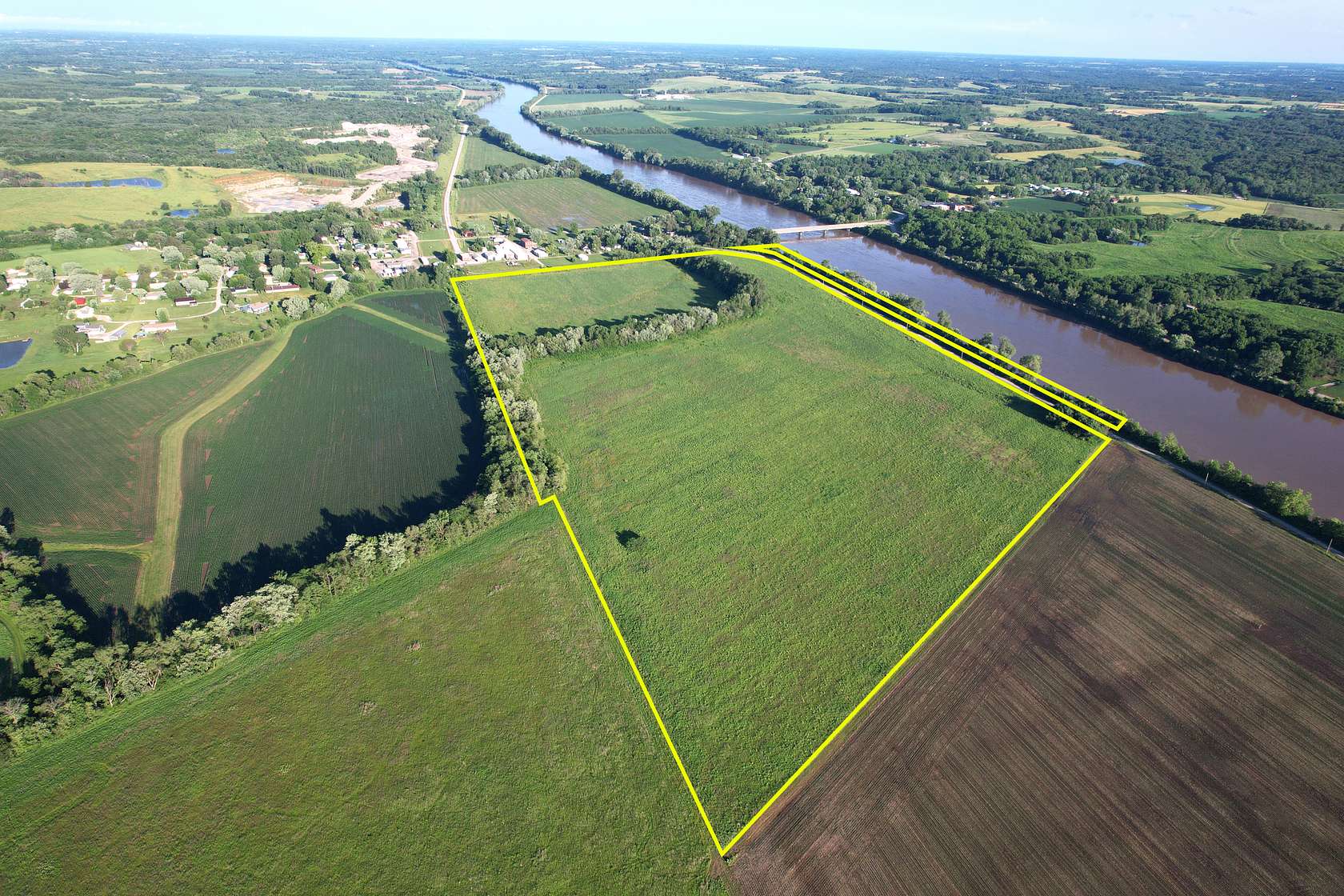 81.5 Acres of Land for Sale in Douds, Iowa