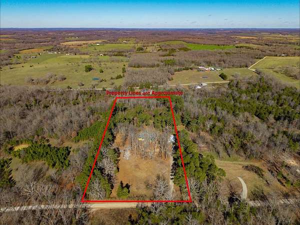 7 Acres of Residential Land with Home for Sale in Cabool, Missouri