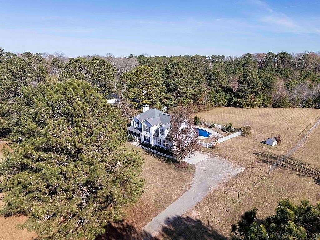 3.25 Acres of Residential Land with Home for Sale in Griffin, Georgia