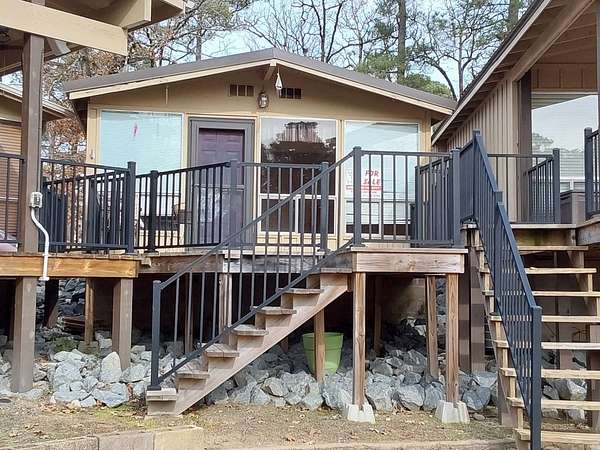 1.87 Acres of Residential Land with Home for Sale in Hot Springs, Arkansas