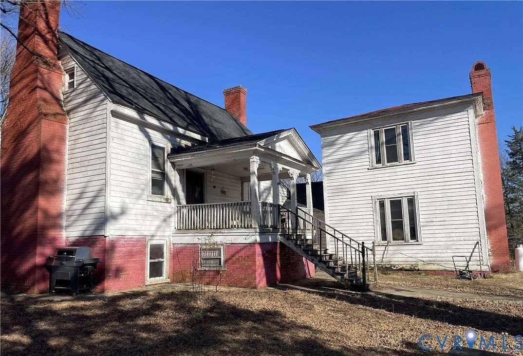 3.9 Acres of Residential Land with Home for Sale in Keysville, Virginia