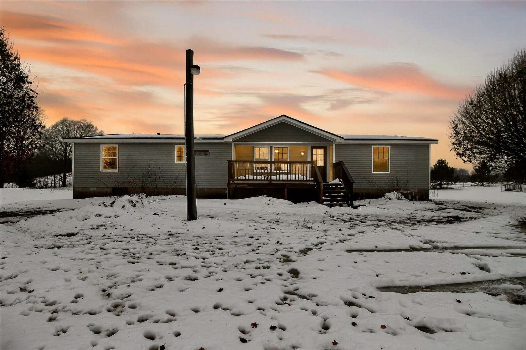 5.62 Acres of Residential Land with Home for Sale in Paris, Michigan