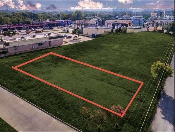 0.39 Acres of Mixed-Use Land for Sale in Garland, Texas