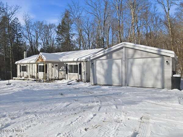 2.57 Acres of Residential Land with Home for Sale in Equinunk, Pennsylvania