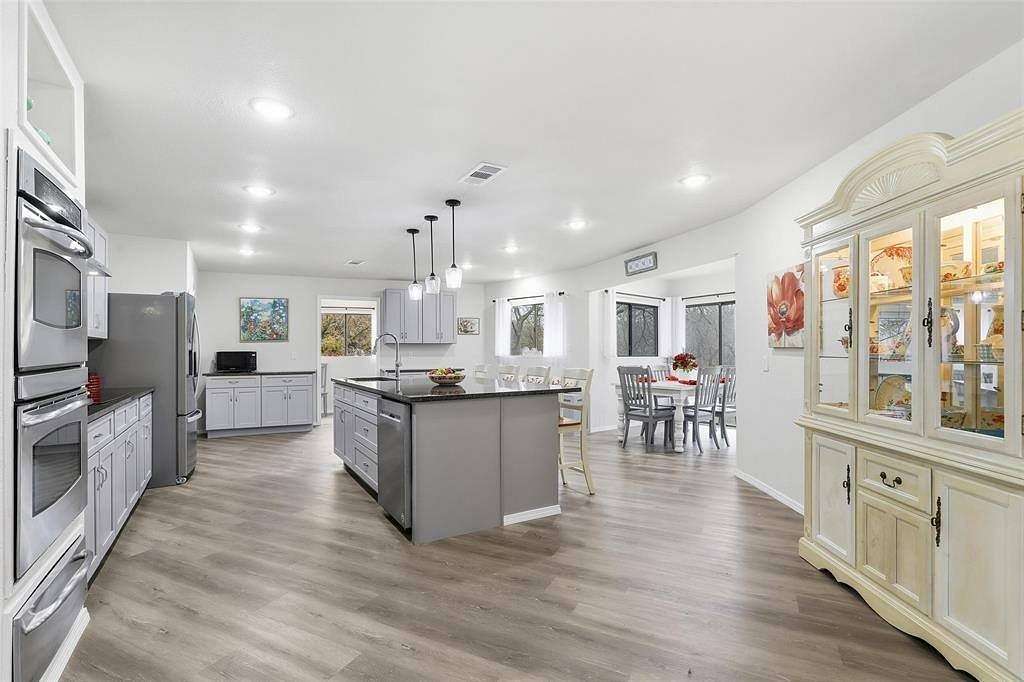 3 Acres of Residential Land with Home for Sale in Fort Worth, Texas