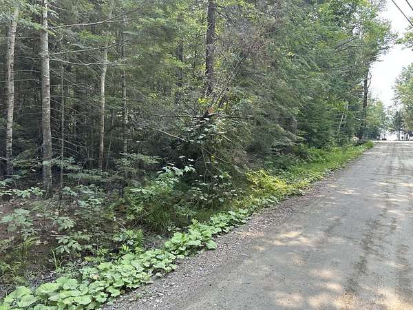 0.31 Acres of Residential Land for Sale in Holden, Maine