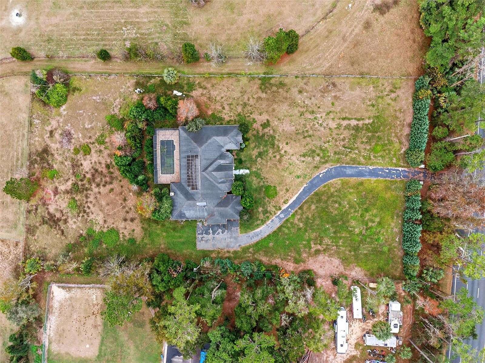 2 Acres of Residential Land with Home for Sale in Citra, Florida