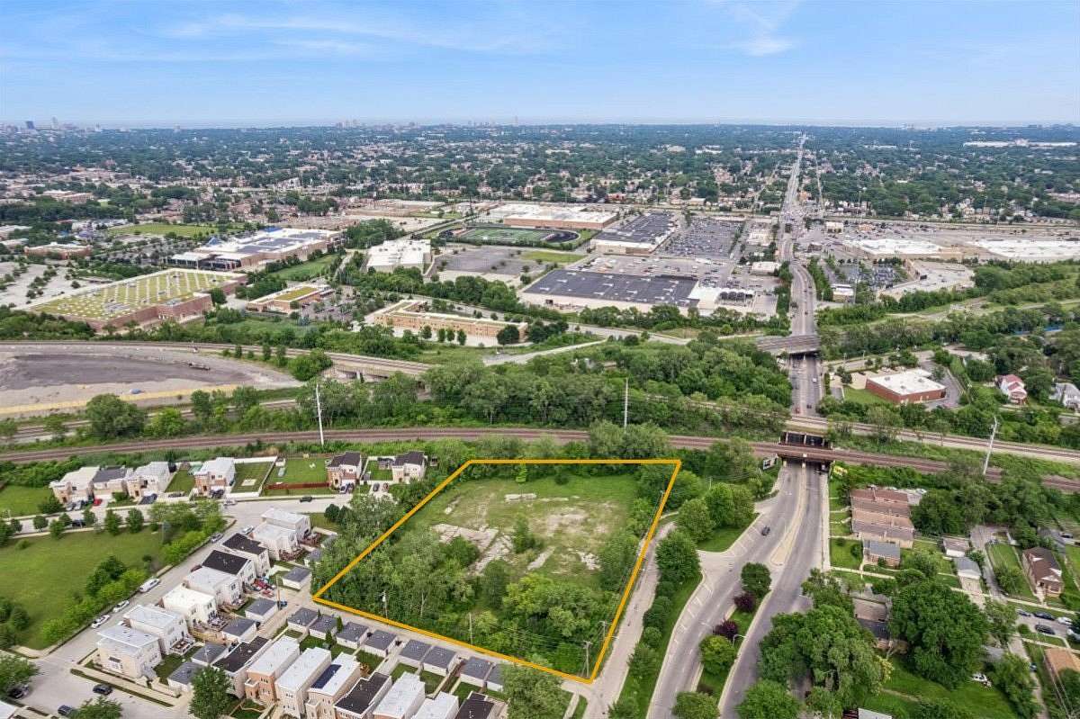 2 Acres of Mixed-Use Land for Sale in Chicago, Illinois