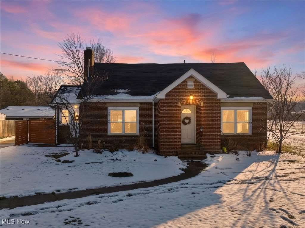 2.42 Acres of Residential Land with Home for Sale in Avon, Ohio