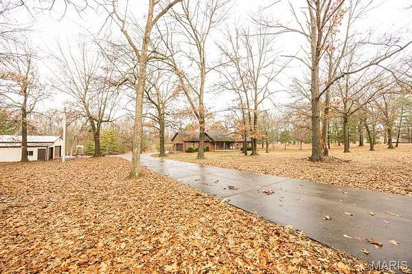 5 Acres of Residential Land with Home for Sale in Godfrey, Illinois